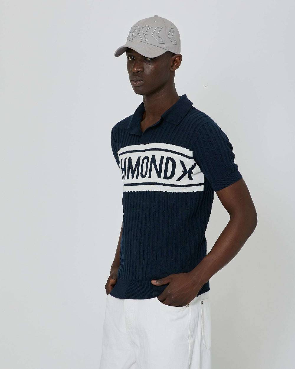 John Richmond Polo con logo bicolor sul davanti Enormi risparmi