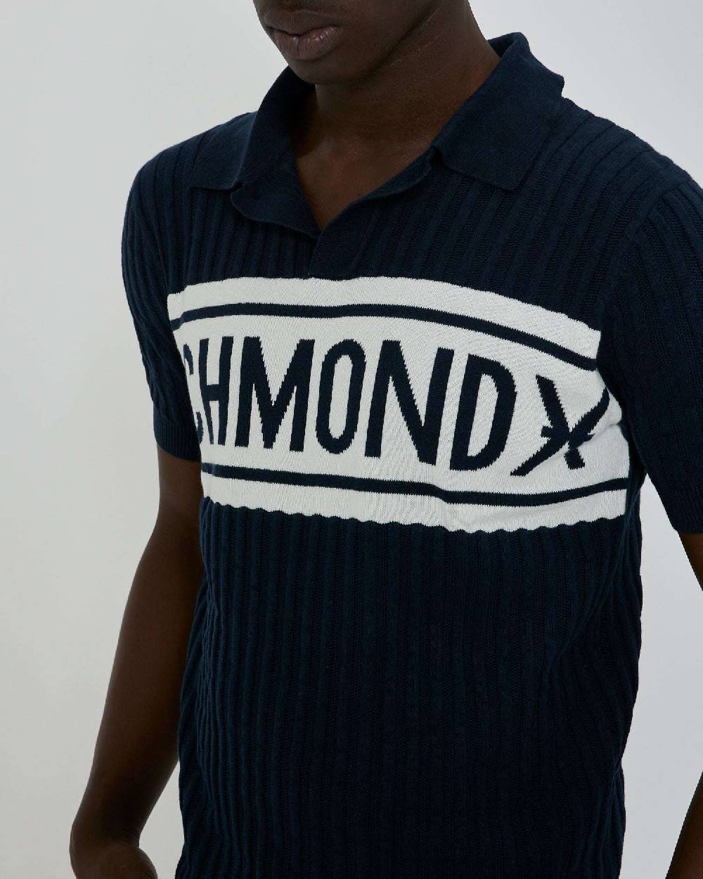 John Richmond Polo con logo bicolor sul davanti Enormi risparmi