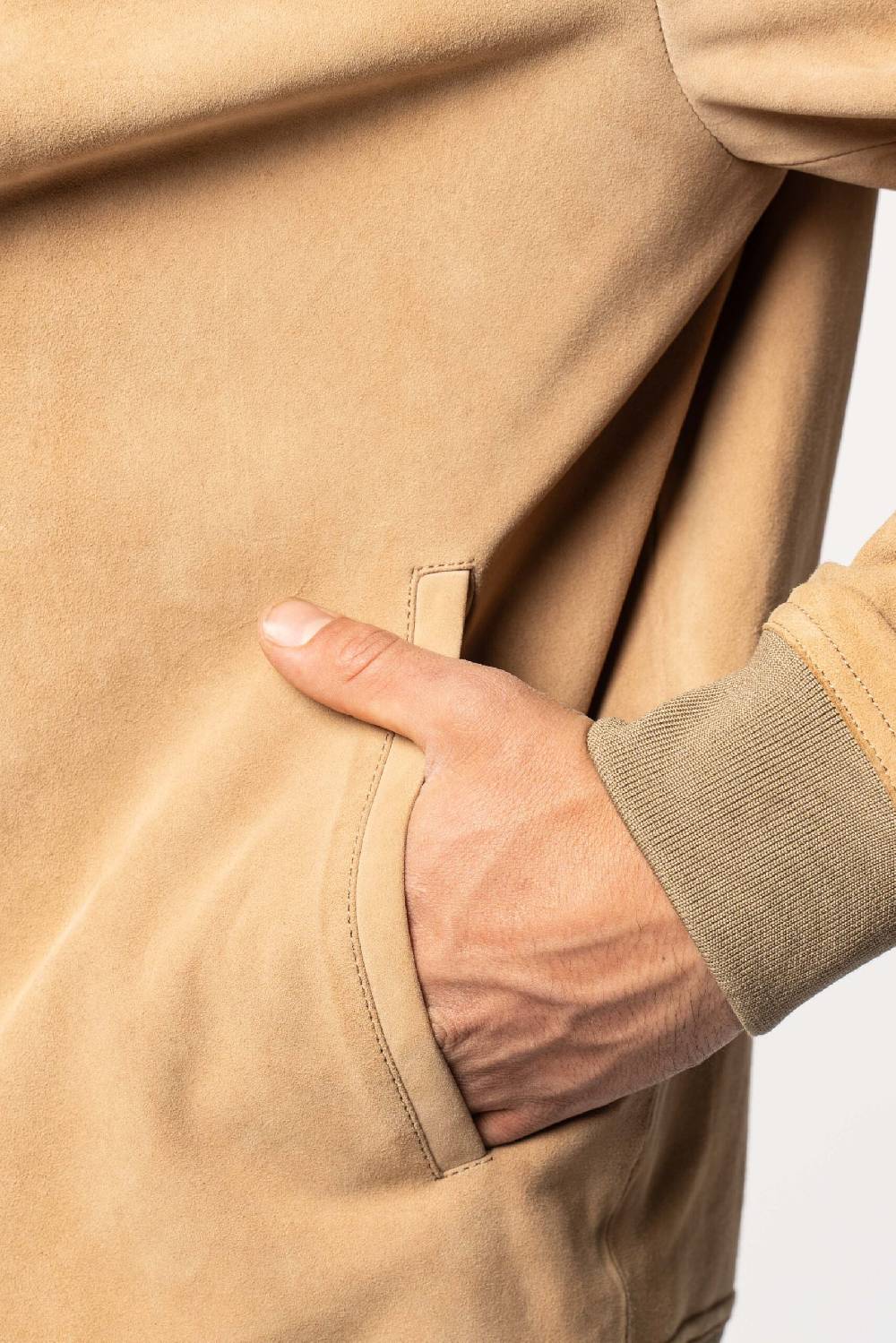 Officina 36 Bomber beige in suede Sostegno trimestrale