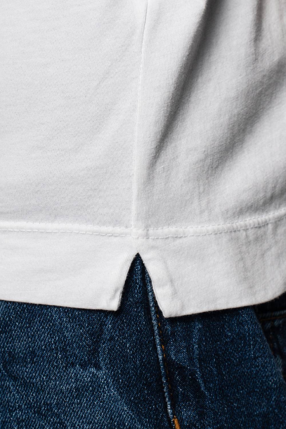 Officina 36 T-shirt bianca in jersey con taschino a contrasto Comprare a buon mercato