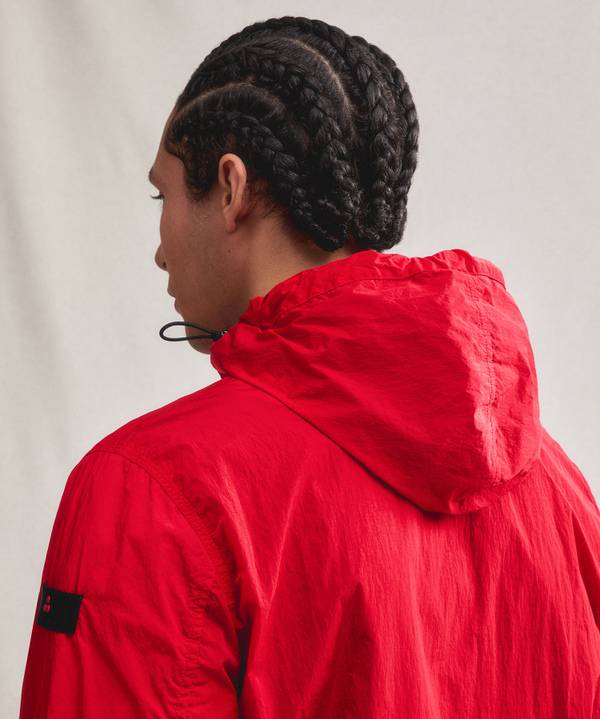 Peuterey Giacca a vento tecnica in tela leggera Fino al 60% di sconto