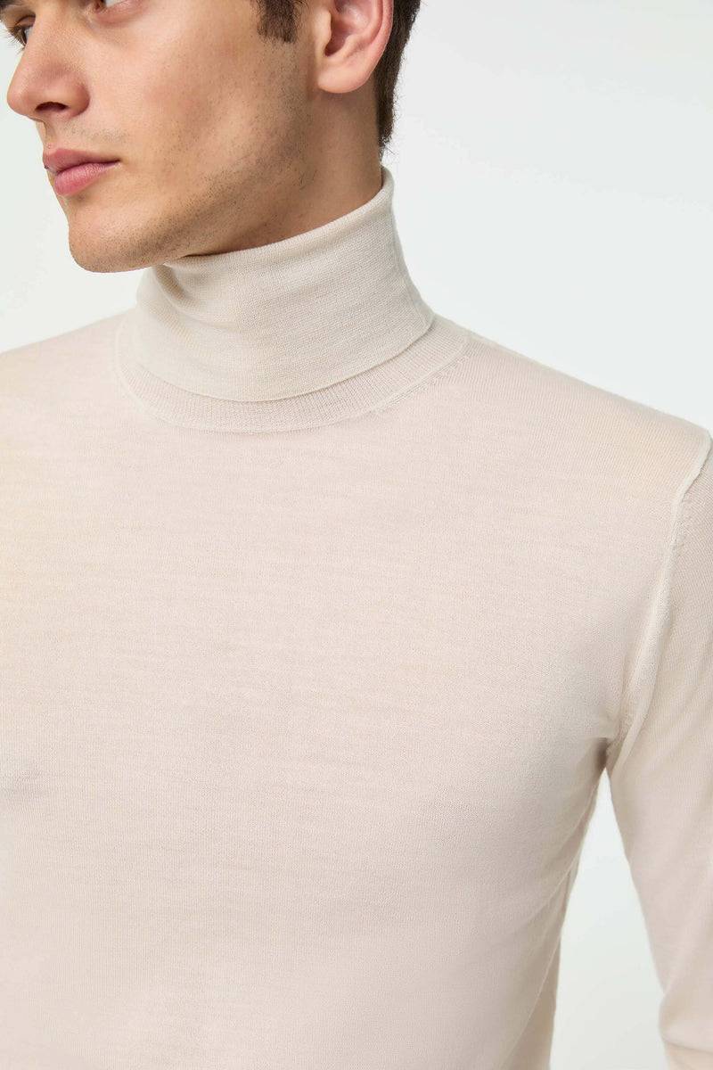 Lubiam Maglia girocollo ultralight bianco latte Maglia girocollo ultralight bianco latte Ultimo giorno