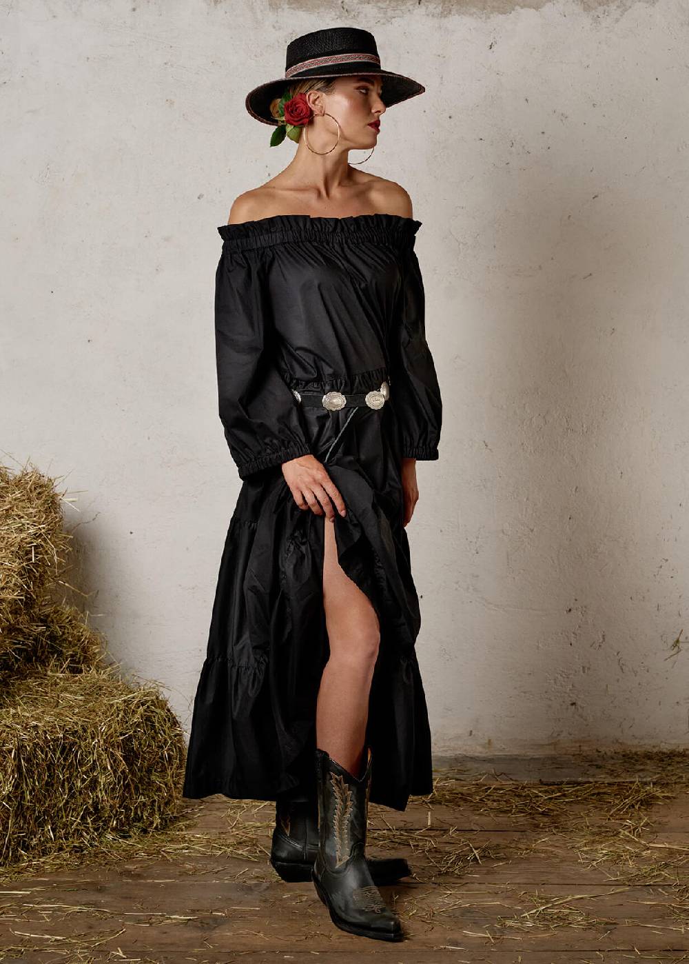 Luis Trenker Abito a spalle scoperte con gonna a balze e cintura modello Lucamilla Moda