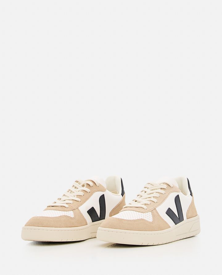 Veja V 10 SNEAKERS Outlet