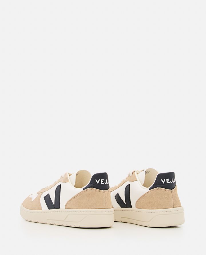 Veja V 10 SNEAKERS Outlet