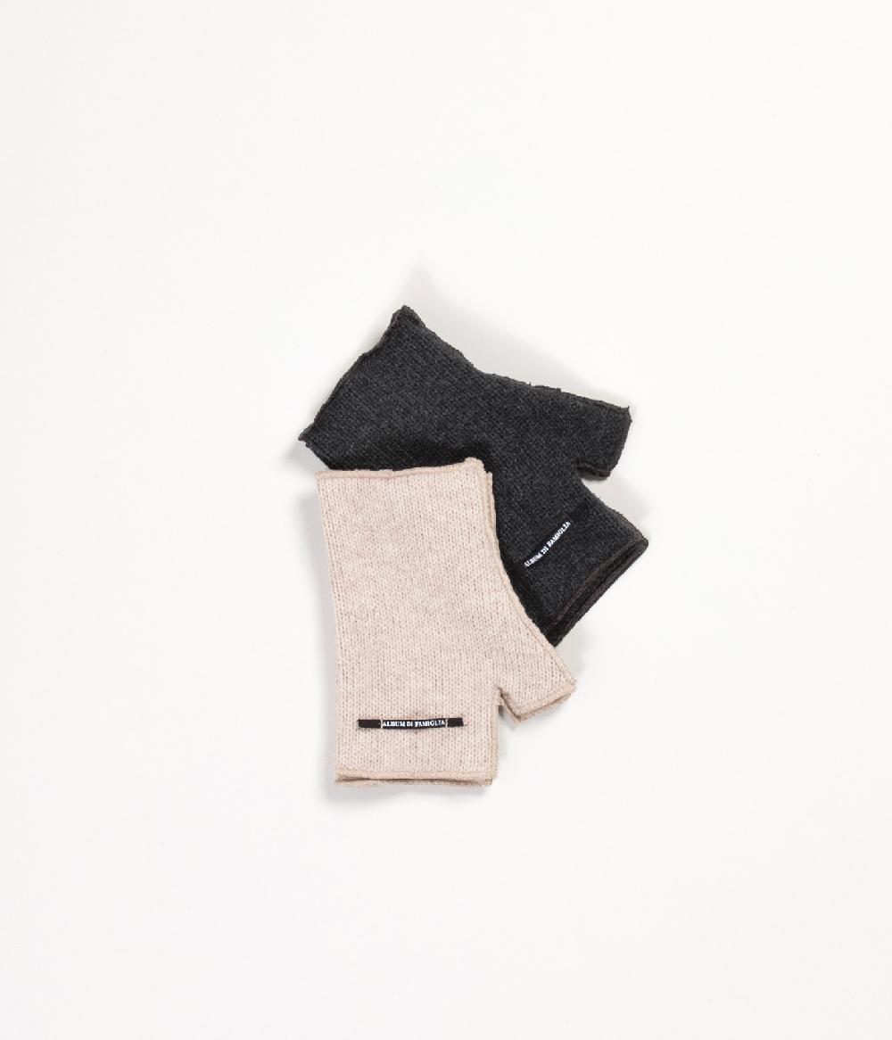 Album Di Famiglia art. 22W9328 SHORT FINGERLESS GLOVES ST Limitato a 3 giorni